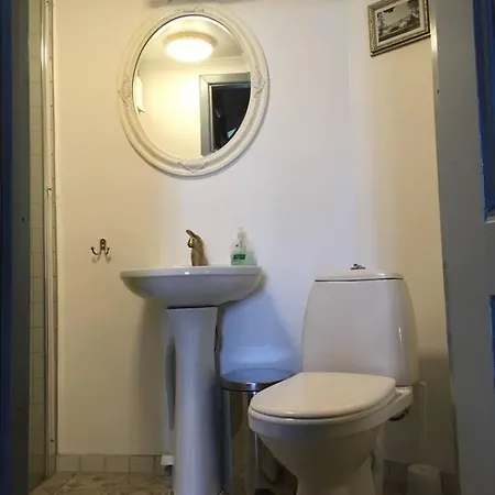 Oidremaa Manor Homestay *